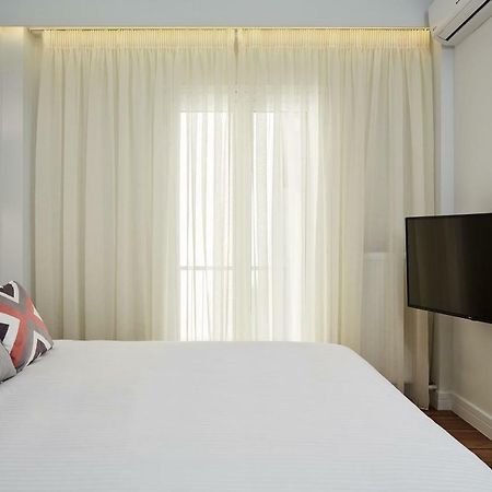 Luxurious Spacious Apt Next To Hilton Hotel Афіни Екстер'єр фото