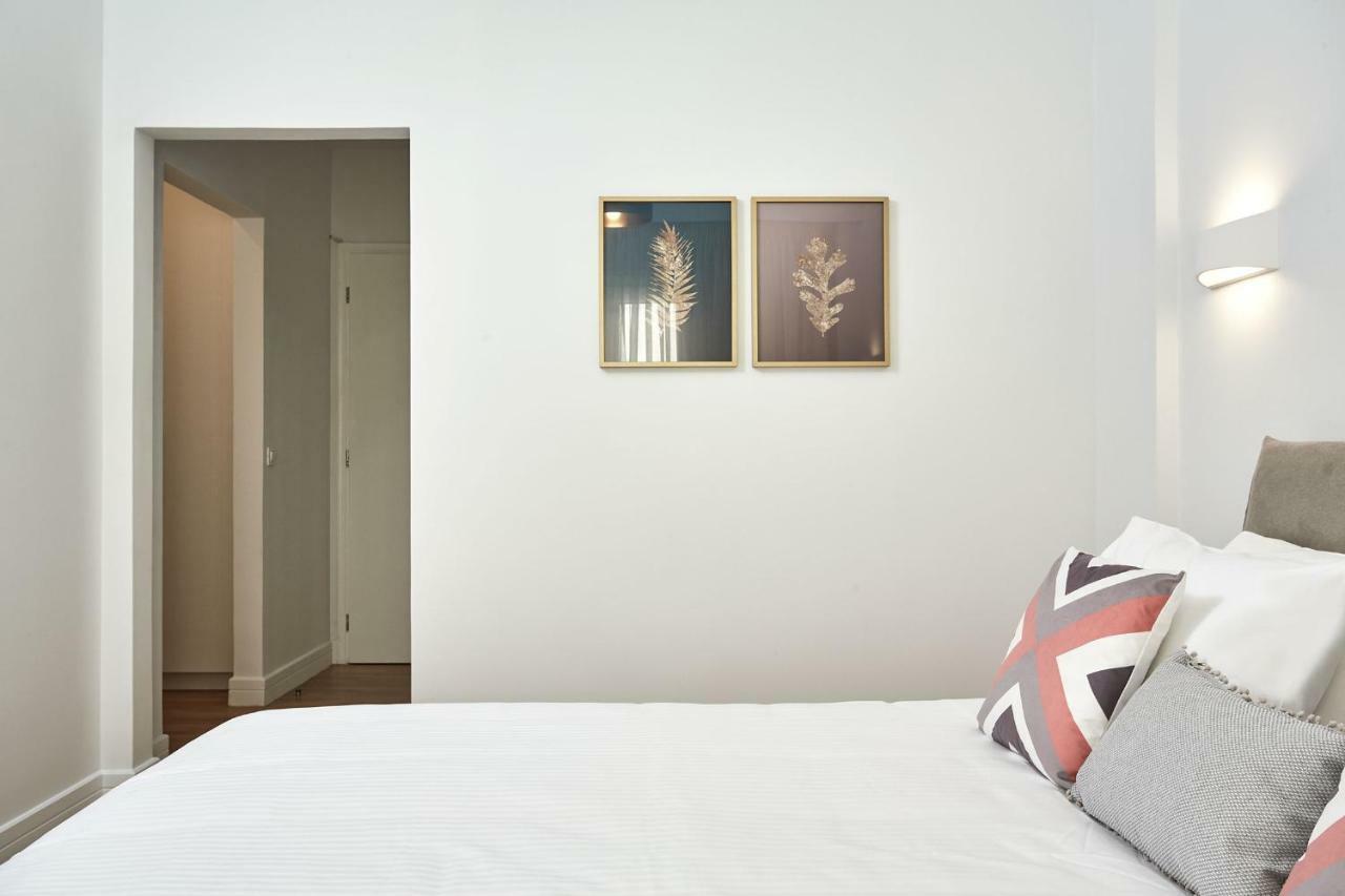 Luxurious Spacious Apt Next To Hilton Hotel Афіни Екстер'єр фото